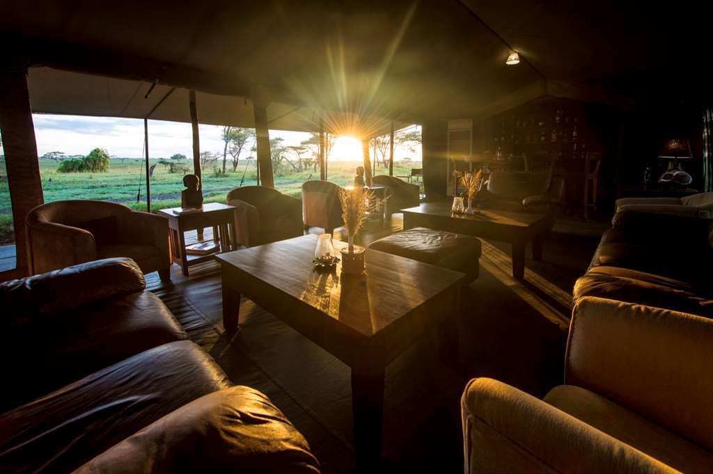 Karibu Camps And Lodges Sametu Camp Serengeti Robanda ร้านอาหาร รูปภาพ